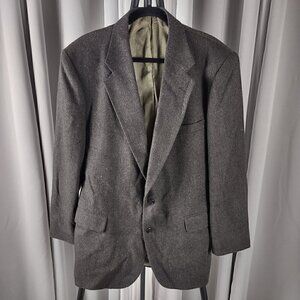 Merit Men's Brown, Two Button, Tweed Sport Coat, Blazer, Jacket. Size 44R